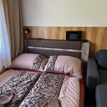 Hotel Areal Pauli à Česká Skalice Extérieur photo