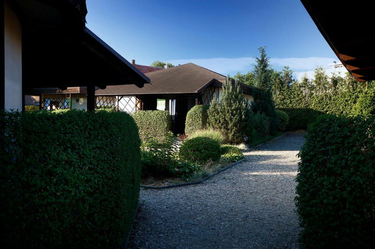 Hotel Areal Pauli à Česká Skalice Extérieur photo