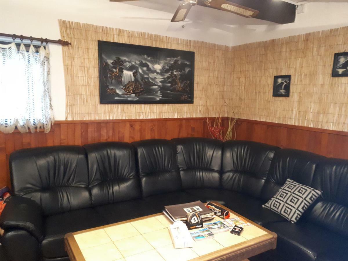 Hotel Areal Pauli à Česká Skalice Extérieur photo